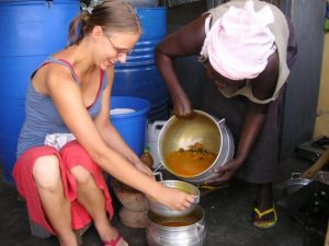 duurzaam toerisme afrika; meeleven met een gezin in Ghana en bijdragen aan een inkomen voor lokale gemeenschappen. duurzaam toerisme afrika; meeleven met een gezin in Ghana en bijdragen aan een inkomen voor lokale gemeenschappen.